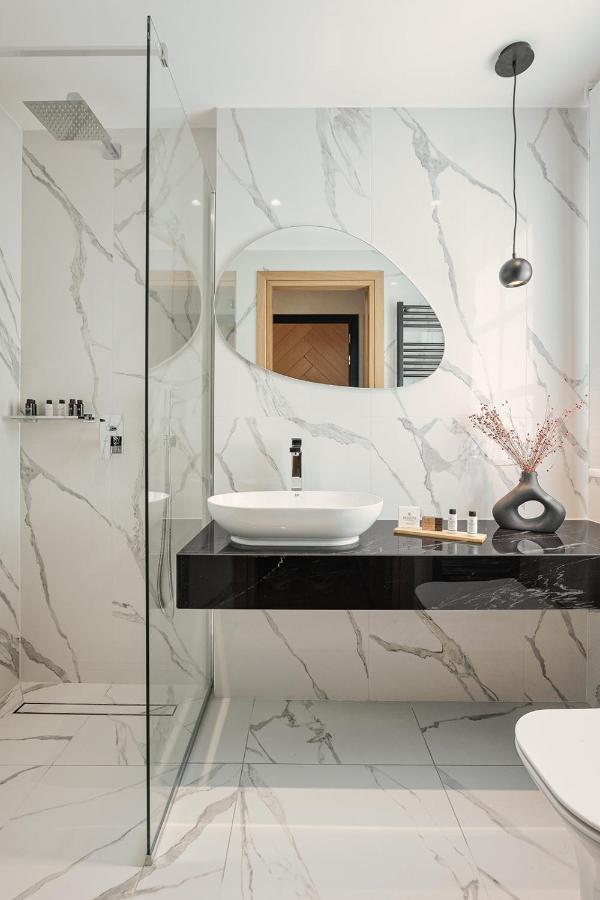 Petrou Suites Yanya Dış mekan fotoğraf