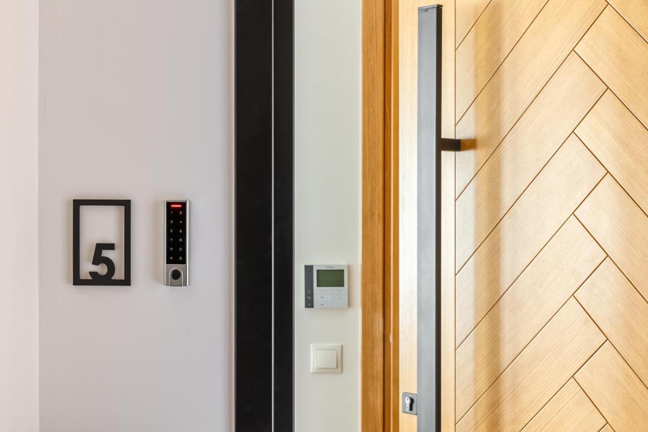 Petrou Suites Yanya Dış mekan fotoğraf
