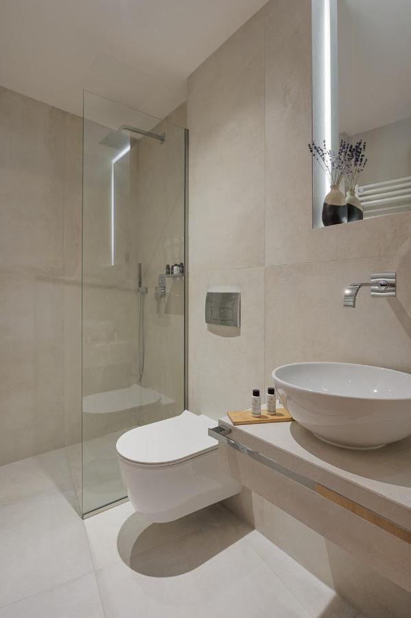 Petrou Suites Yanya Dış mekan fotoğraf